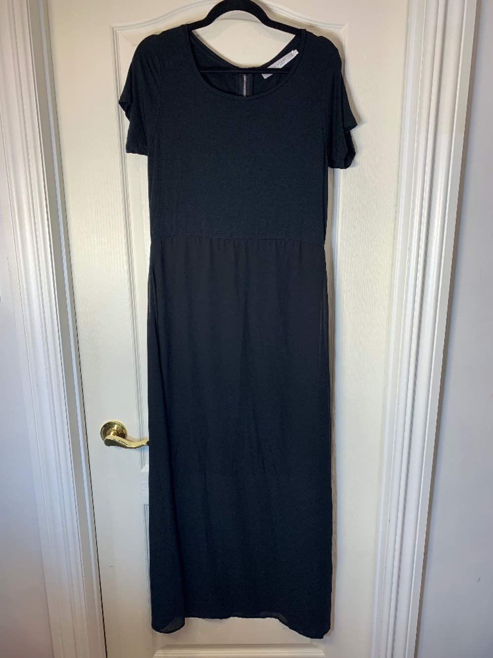Contemporaine by Simons Size 10  Black Maxi Dress Sheer Overlay Silver Evening